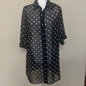 Boutique tunic sheer with pockets
